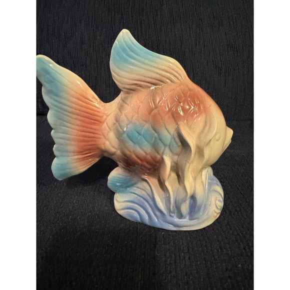 Fish Figurine‎ - Picture 2 of 3